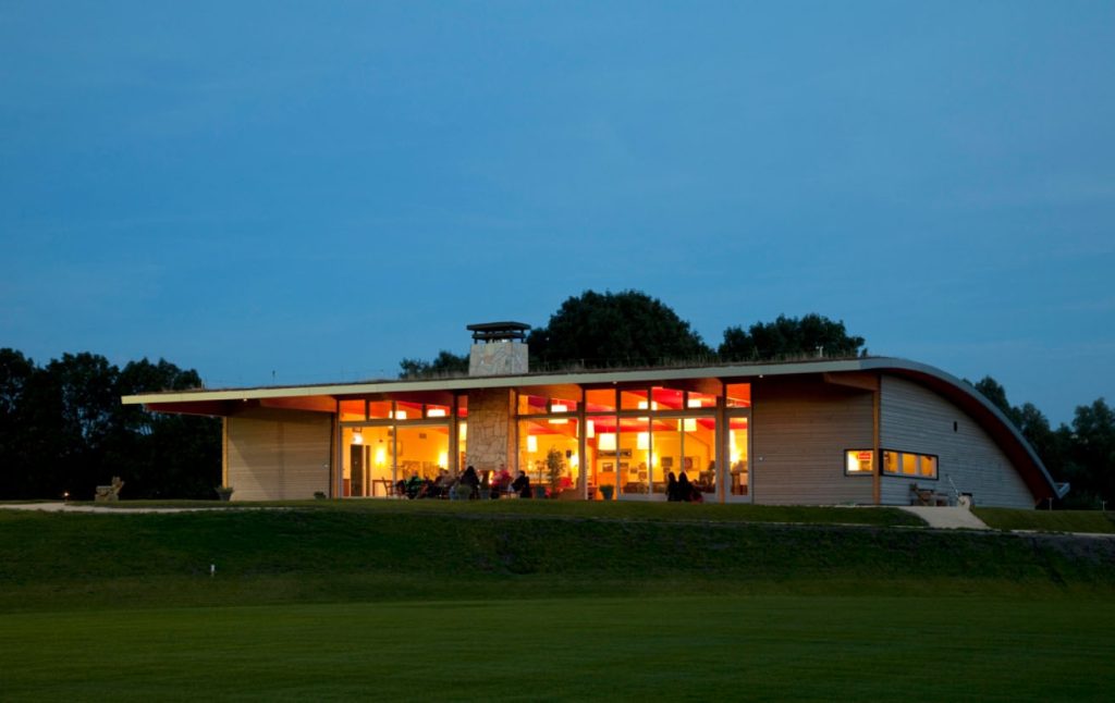 Hofman-ClubhuisSparta-1